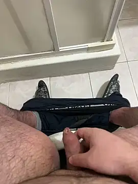 Snapshot of Franco2144 chatting on March 2025 08:53:02 PM Franco2144 online show from March 2025 08:53:02 PM