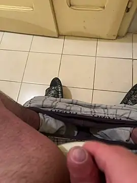 Snapshot of Franco2144 chatting on January 2025 09:14:02 PM Franco2144 online show from January 2025 09:14:02 PM