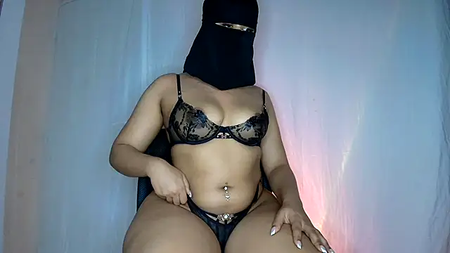 Amira bayby online show from February 2026 05:44:01 PM