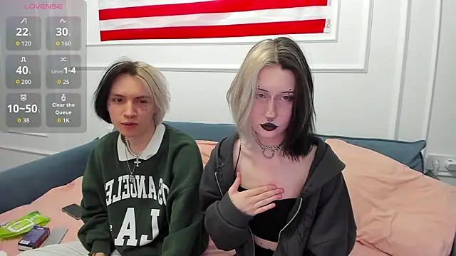 VeryRare TwinS online show from April 2026 10:01:01 PM