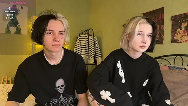 VeryRare TwinS online show from October 2025 09:48:01 PM