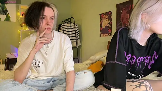 VeryRare TwinS online show from September 2025 04:36:02 PM