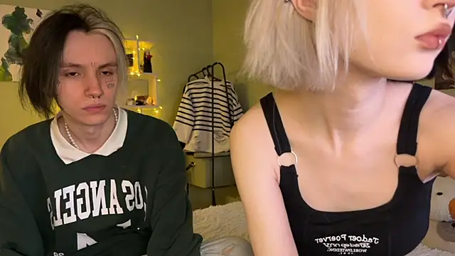 VeryRare TwinS online show from October 2025 11:06:02 PM