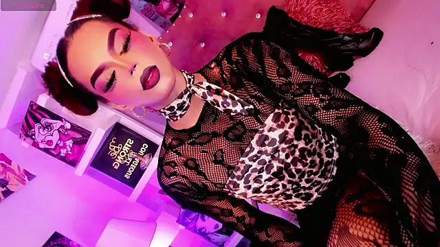 Diva Smith02 online show from July 2026 11:11:02 AM