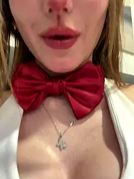 Maddy Jones online show from November 2025 12:39:01 AM