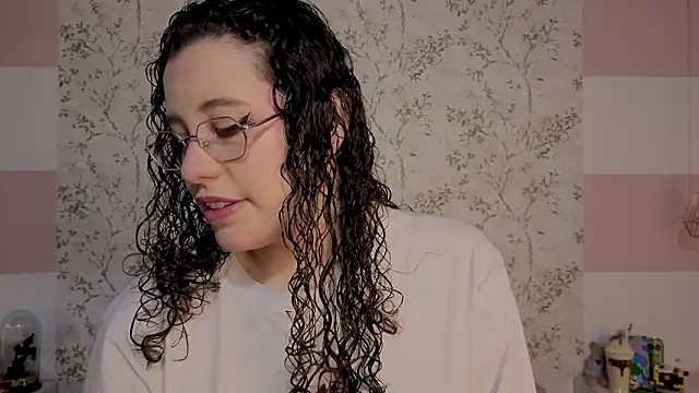 Charlotte  Miller online show from March 2026 11:38:02 AM