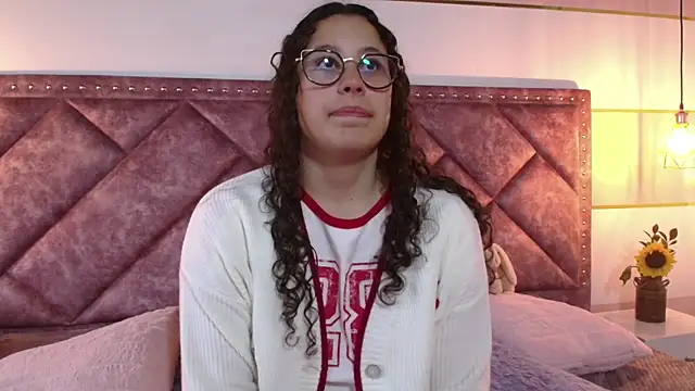 Snapshot of Charlotte__Miller chatting on March 2025 12:07:02 PM Charlotte Miller online show from March 2025 12:07:02 PM