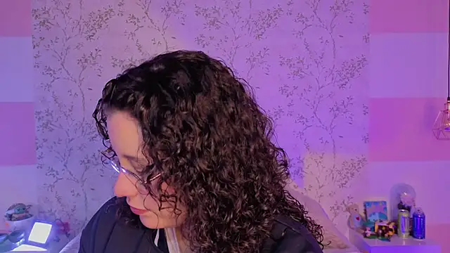 Charlotte  Miller online show from April 2026 11:39:01 AM