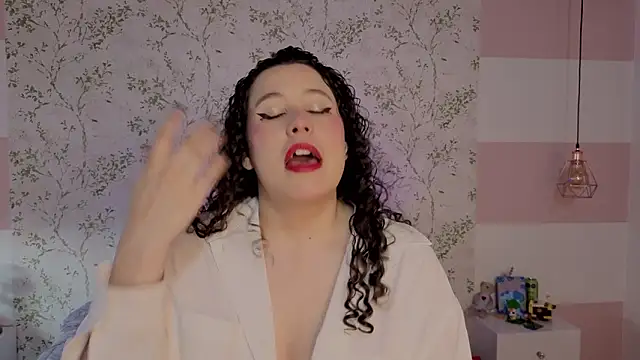 Charlotte  Miller online show from March 2026 01:07:01 PM