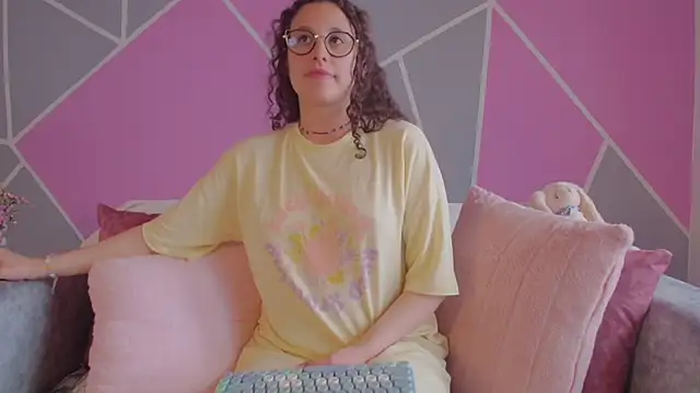 Snapshot of Charlotte__Miller chatting on March 2025 07:06:02 PM Charlotte Miller online show from March 2025 07:06:02 PM