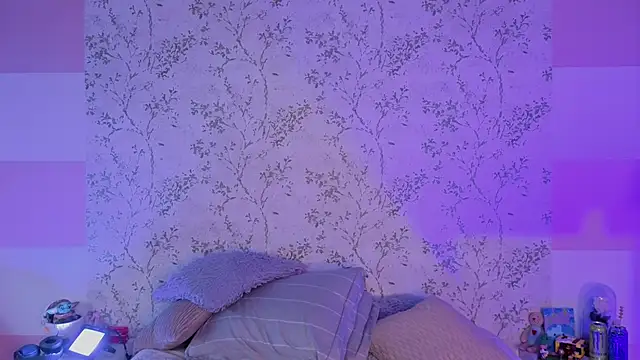 Charlotte  Miller online show from April 2026 11:45:01 AM