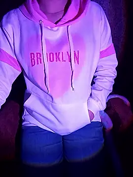 Angelnirvanaa online show from January 2026 05:06:01 PM