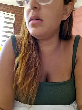 AliceRuivinha2 online show from March 2025 04:36:02 PM