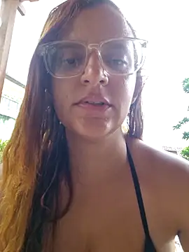 AliceRuivinha2 online show from December 2025 09:53:01 AM