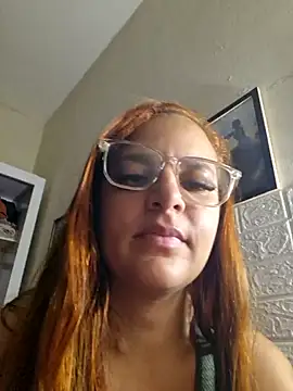 AliceRuivinha2 online show from October 2025 05:09:02 AM
