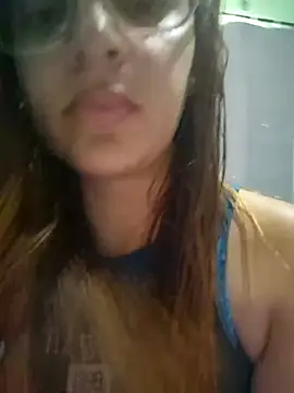 AliceRuivinha2 online show from November 2025 11:43:02 AM