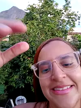 Snapshot of AliceRuivinha2 chatting on February 2026 09:35:02 PM AliceRuivinha2 online show from February 2026 09:35:02 PM