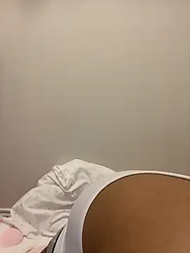 AwkwardJasminee online show from November 2025 03:06:02 PM