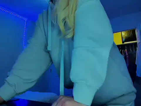 Snapshot of HappyIva chatting on March 2025 02:36:01 AM HappyIva online show from March 2025 02:36:01 AM