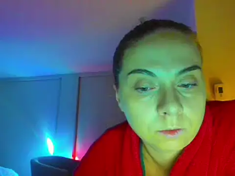 Snapshot of HappyIva chatting on February 2025 08:05:01 AM HappyIva online show from February 2025 08:05:01 AM