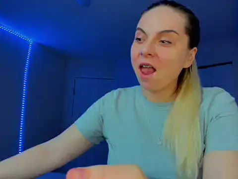 Snapshot of HappyIva chatting on February 2025 11:09:01 PM HappyIva online show from February 2025 11:09:01 PM