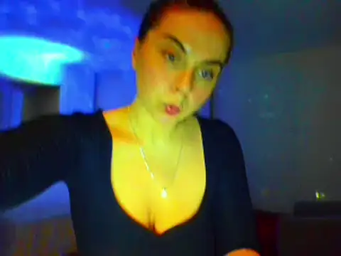 Snapshot of HappyIva chatting on February 2025 12:11:02 PM HappyIva online show from February 2025 12:11:02 PM