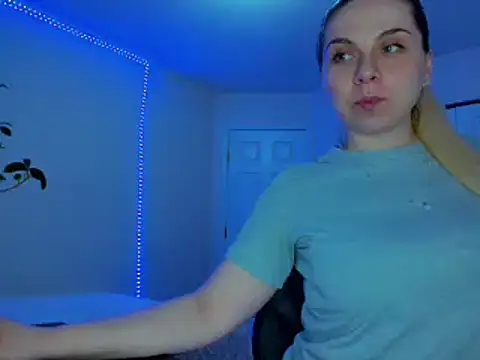 Snapshot of HappyIva chatting on March 2025 01:17:02 AM HappyIva online show from March 2025 01:17:02 AM