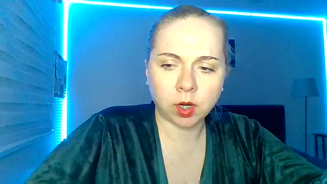 HappyIva online show from November 2025 06:45:02 AM