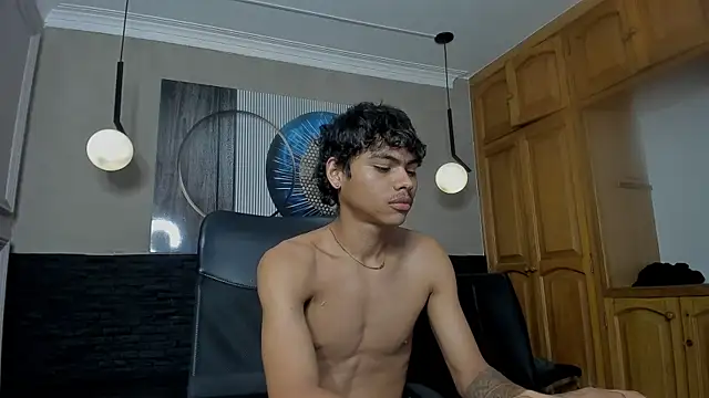 adam piarse01 online show from February 2025 09:17:02 PM