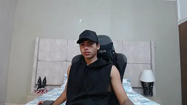 adam piarse01 online show from July 2026 02:00:01 AM