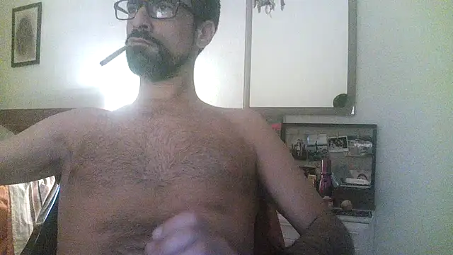 Snapshot of Patrickhound chatting on September 2025 09:48:01 PM Patrickhound online show from September 2025 09:48:01 PM