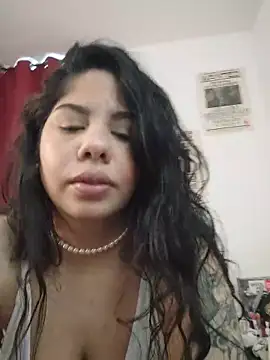 downsonMia online show from April 2026 12:09:01 PM