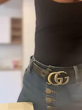 Snapshot of Samantha_bigboobs chatting on October 2025 08:30:02 PM Samantha bigboobs online show from October 2025 08:30:02 PM