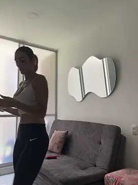 Samantha bigboobs online show from September 2025 04:25:02 PM