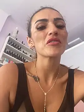 Snapshot of Samantha_bigboobs chatting on December 2025 05:47:02 PM Samantha bigboobs online show from December 2025 05:47:02 PM