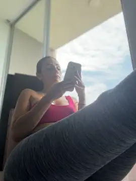 Samantha bigboobs online show from April 2026 04:01:01 PM