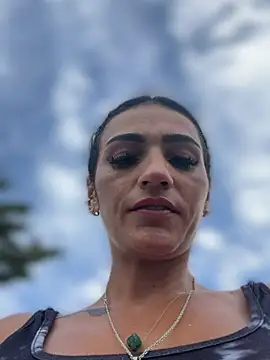 Samantha bigboobs online show from May 2026 12:22:02 PM