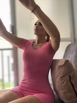 Samantha bigboobs online show from October 2025 05:14:02 PM