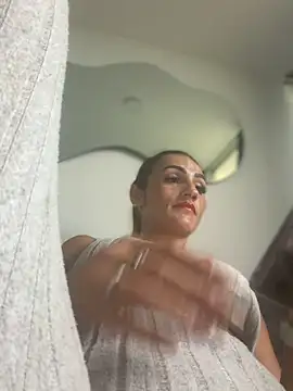 Samantha bigboobs online show from May 2026 06:20:01 PM