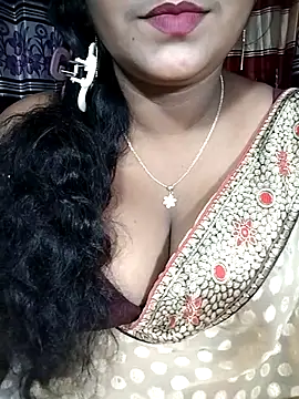 YERY HOT online show from November 2025 06:02:02 PM