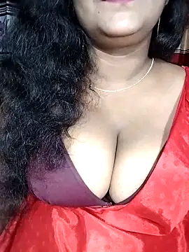 YERY HOT online show from November 2025 05:35:01 PM