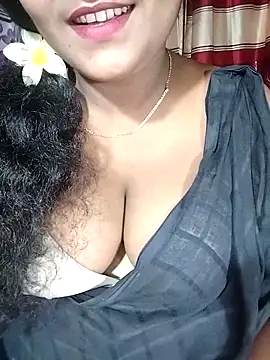 YERY HOT online show from October 2025 06:09:02 PM