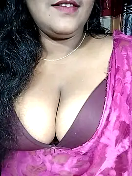 YERY HOT online show from November 2025 05:35:01 PM