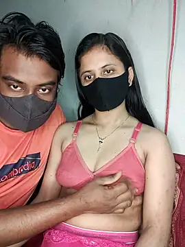 Snapshot of Hot_Nila chatting on March 2025 02:11:02 AM Hot Nila online show from March 2025 02:11:02 AM