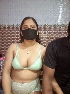 Snapshot of Hot_Nila chatting on July 2026 02:42:01 AM Hot Nila online show from July 2026 02:42:01 AM