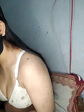 Snapshot of Hot_Nila chatting on March 2025 02:42:02 AM Hot Nila online show from March 2025 02:42:02 AM