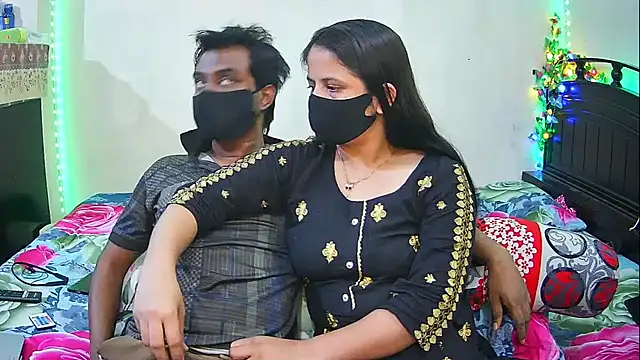 Hot Nila online show from February 2026 04:40:01 PM