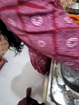 Hot Nila online show from April 2026 04:38:02 PM