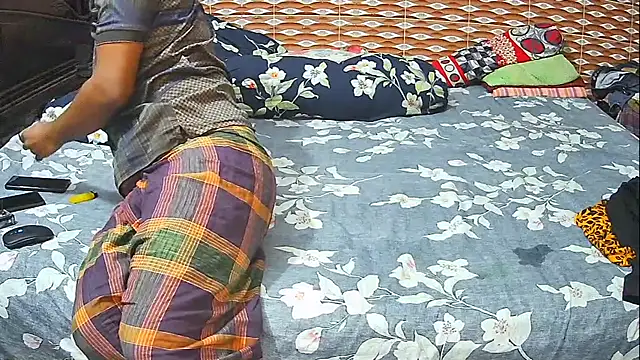 Hot Nila online show from April 2026 03:46:02 AM