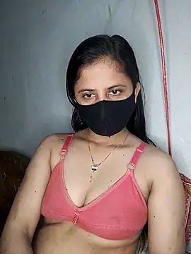 Snapshot of Hot_Nila chatting on February 2025 03:15:02 AM Hot Nila online show from February 2025 03:15:02 AM
